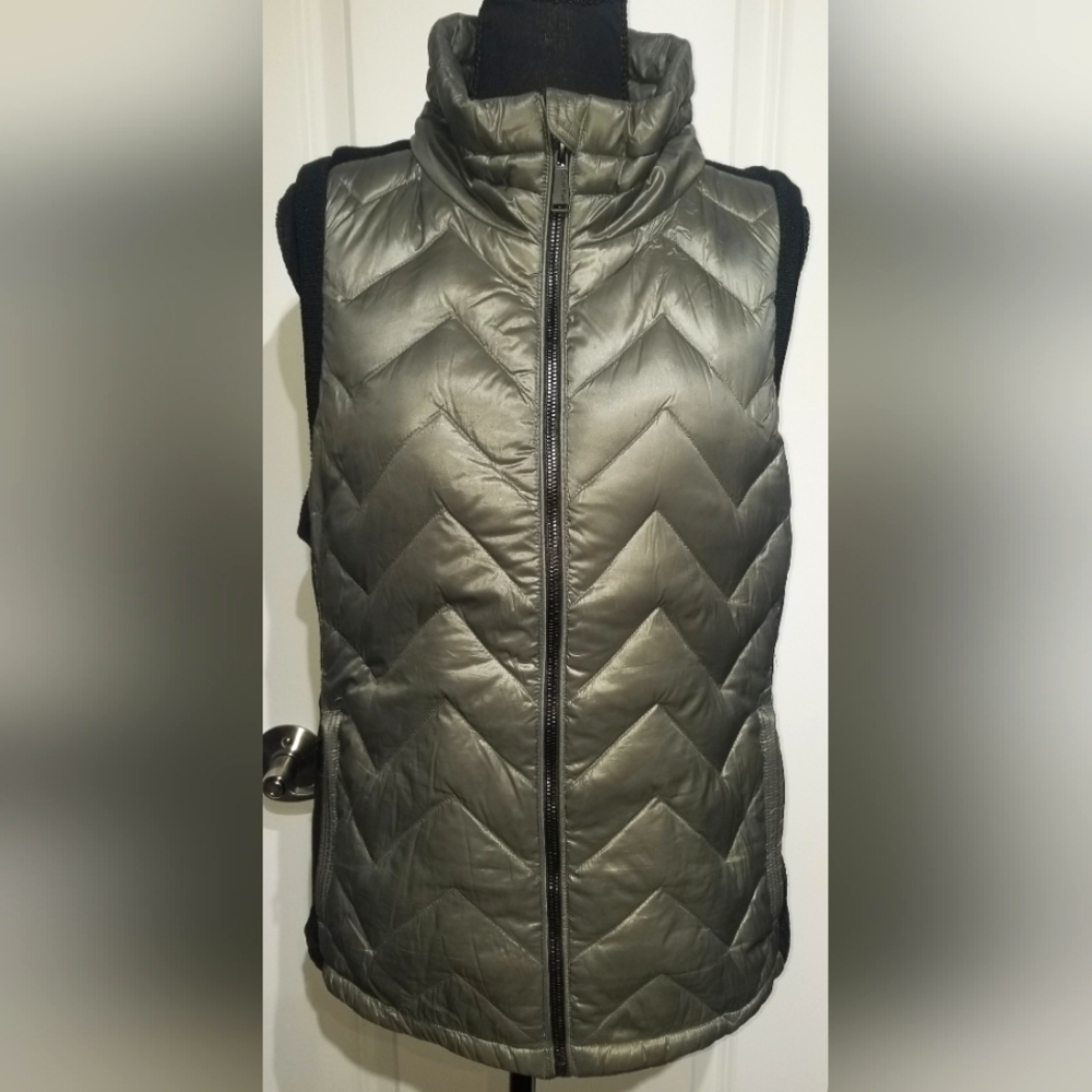 Calvin Klein Performance Silver & Black Quilted Down Vest Ladies Size L
